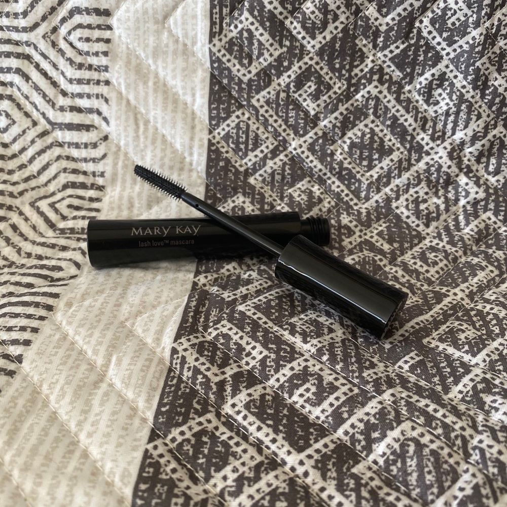Mary Kay Lash Love Mascara